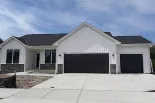 9569 S Sophia Ct, Franklin, WI 53132 - Photo 1