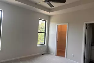 9569 S Sophia Ct, Franklin, WI 53132 - Photo 13