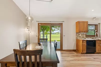 10119  Dunkelow Rd, Racine, WI 53126 - Photo 9
