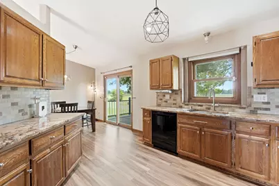 10119  Dunkelow Rd, Racine, WI 53126 - Photo 13