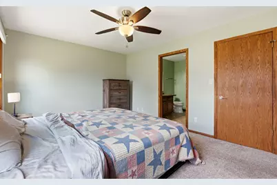 10119  Dunkelow Rd, Racine, WI 53126 - Photo 17