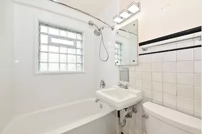 3672 S 19th St, Milwaukee, WI 53221 - Photo 7