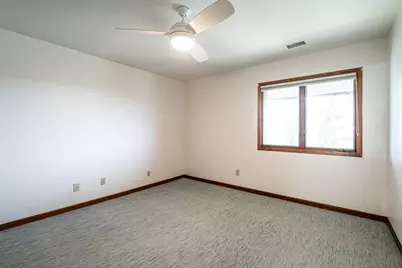 N85W15650  Ridge Rd #302, Menomonee Falls, WI 53051 - Photo 19