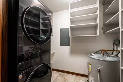 N85W15650  Ridge Rd #302, Menomonee Falls, WI 53051 - Photo 23