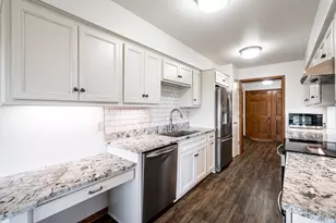 N85W15650 Ridge Rd, Menomonee Falls, WI 53051 - Photo 3