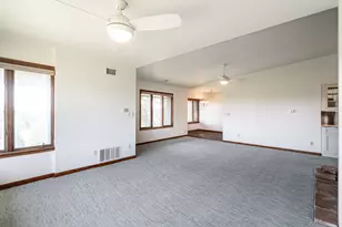 N85W15650 Ridge Rd, Menomonee Falls, WI 53051 - Photo 9