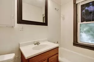 2621 N 49th St, Milwaukee, WI 53210 - Photo 13