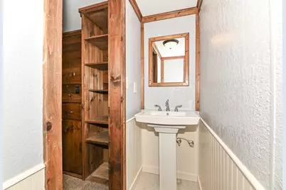 1220  Lakeview Ave, South Milwaukee, WI 53172 - Photo 29