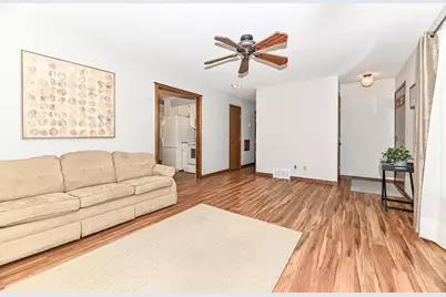 1220  Lakeview Ave, South Milwaukee, WI 53172 - Photo 7