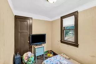 3172 N 30th St, Milwaukee, WI 53216 - Photo 11