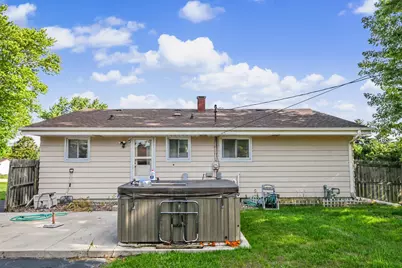 2115  6 Mile Rd, Racine, WI 53402 - Photo 27