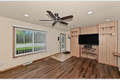 2115  6 Mile Rd, Racine, WI 53402 - Photo 3