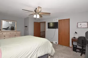 384 Willow Grove Dr, Pewaukee, WI 53072 - Photo 21