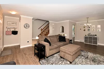 384  Willow Grove Dr #F, Pewaukee, WI 53072 - Photo 9