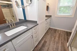 384 Willow Grove Dr, Pewaukee, WI 53072 - Photo 25
