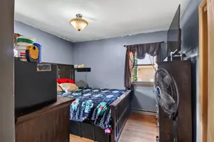 8109 W Potomac Ave, Milwaukee, WI 53218 - Photo 21