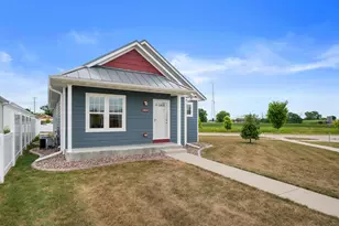 1804 Farm View Dr, Port Washington, WI 53024 - Photo 27