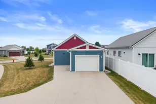 1804 Farm View Dr, Port Washington, WI 53024 - Photo 37