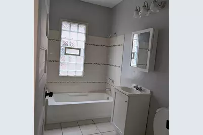 2545 N 21st St #2547, Milwaukee, WI 53206 - Photo 19