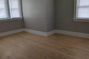 2545 N 21st St, Milwaukee, WI 53206 - Photo 9