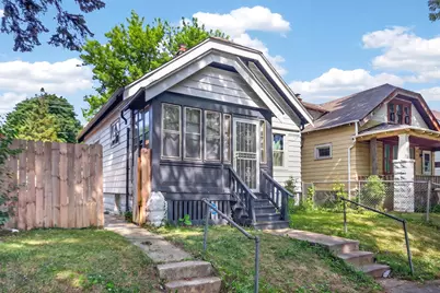 3827  Dr William Finlayson St, Milwaukee, WI 53212 - Photo 3