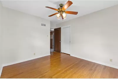 11004 W Wisconsin Ave, Wauwatosa, WI 53226 - Photo 23