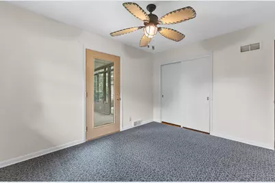 11004 W Wisconsin Ave, Wauwatosa, WI 53226 - Photo 19