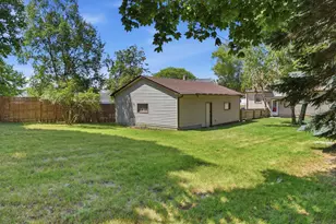 1605 S 18th St, Manitowoc, WI 54220 - Photo 33