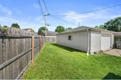 624 S 105th St, West Allis, WI 53214 - Photo 19