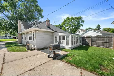 624 S 105th St, West Allis, WI 53214 - Photo 17