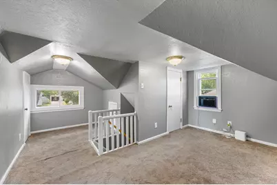624 S 105th St, West Allis, WI 53214 - Photo 11
