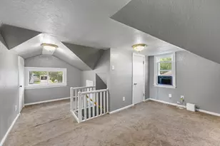 624 S 105th St, West Allis, WI 53214 - Photo 11
