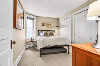1323 N Astor St, Milwaukee, WI 53202 - Photo 21