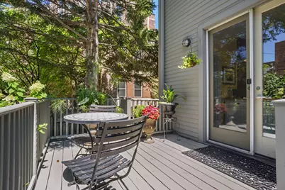 1323 N Astor St, Milwaukee, WI 53202 - Photo 29