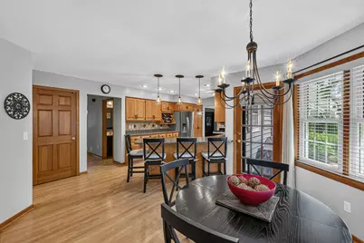 W170N5141  Fair Oak Pkwy, Menomonee Falls, WI 53051 - Photo 5