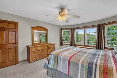 W170N5141  Fair Oak Pkwy, Menomonee Falls, WI 53051 - Photo 37