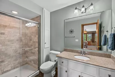 W170N5141  Fair Oak Pkwy, Menomonee Falls, WI 53051 - Photo 9