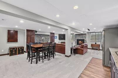 W170N5141  Fair Oak Pkwy, Menomonee Falls, WI 53051 - Photo 41