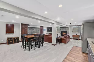 W170N5141 Fair Oak Pkwy, Menomonee Falls, WI 53051 - Photo 41