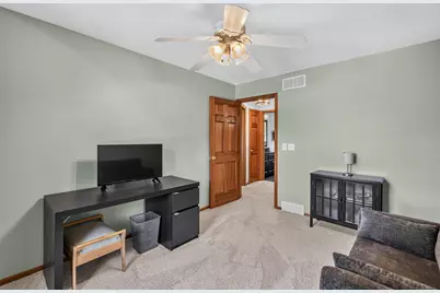 W170N5141  Fair Oak Pkwy, Menomonee Falls, WI 53051 - Photo 39