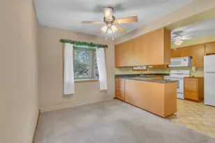 903 N 27th St, Sheboygan, WI 53081 - Photo 11