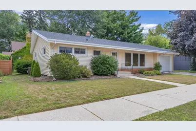 903 N 27th St, Sheboygan, WI 53081 - Photo 25