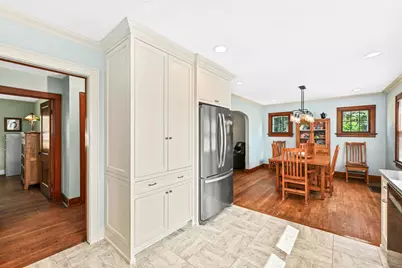 329 N Broad St, Elkhorn, WI 53121 - Photo 9