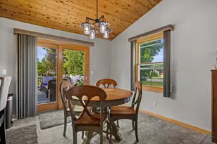 26423 S Wind Lake Rd, Racine, WI 53185 - Photo 9