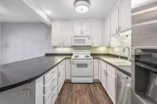 1108 N Milwaukee St, Milwaukee, WI 53202 - Photo 3