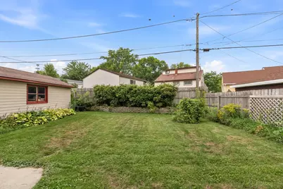 4045 S Hately Ave Ave, Saint Francis, WI 53235 - Photo 19