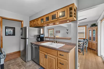 4045 S Hately Ave Ave, Saint Francis, WI 53235 - Photo 7