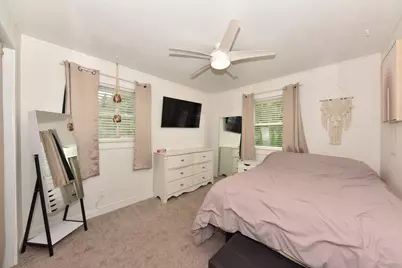 400  Indiana Ct, West Bend, WI 53095 - Photo 13