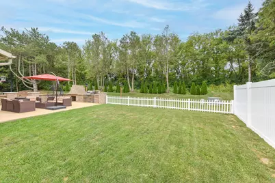 400  Indiana Ct, West Bend, WI 53095 - Photo 27