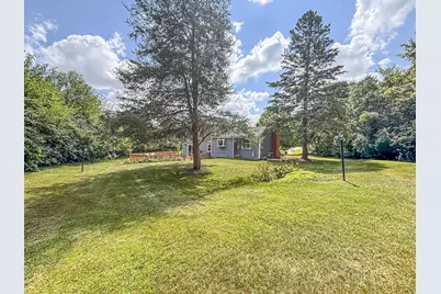 N51W16590  Fair Oak Ct, Menomonee Falls, WI 53051 - Photo 29